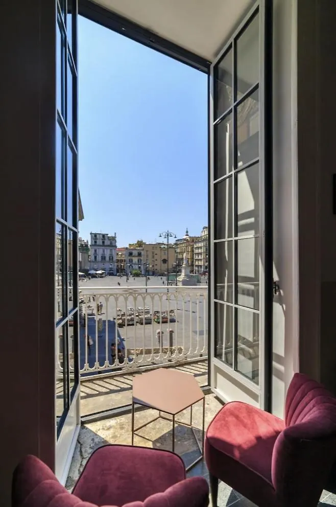 Bed and Breakfast The Dante House By House In Неаполь Италия