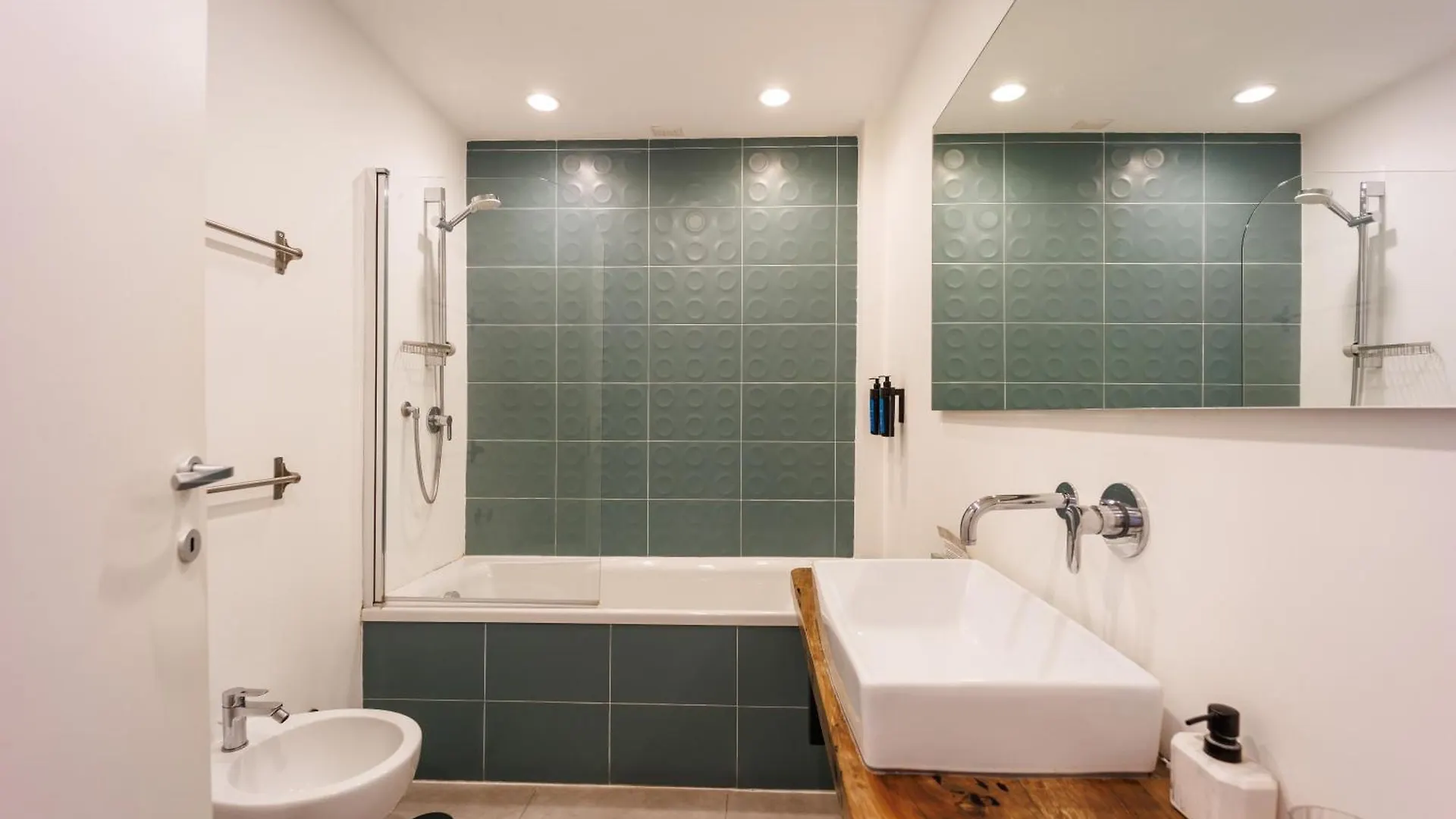 Bed and Breakfast The Dante House By House In Неаполь