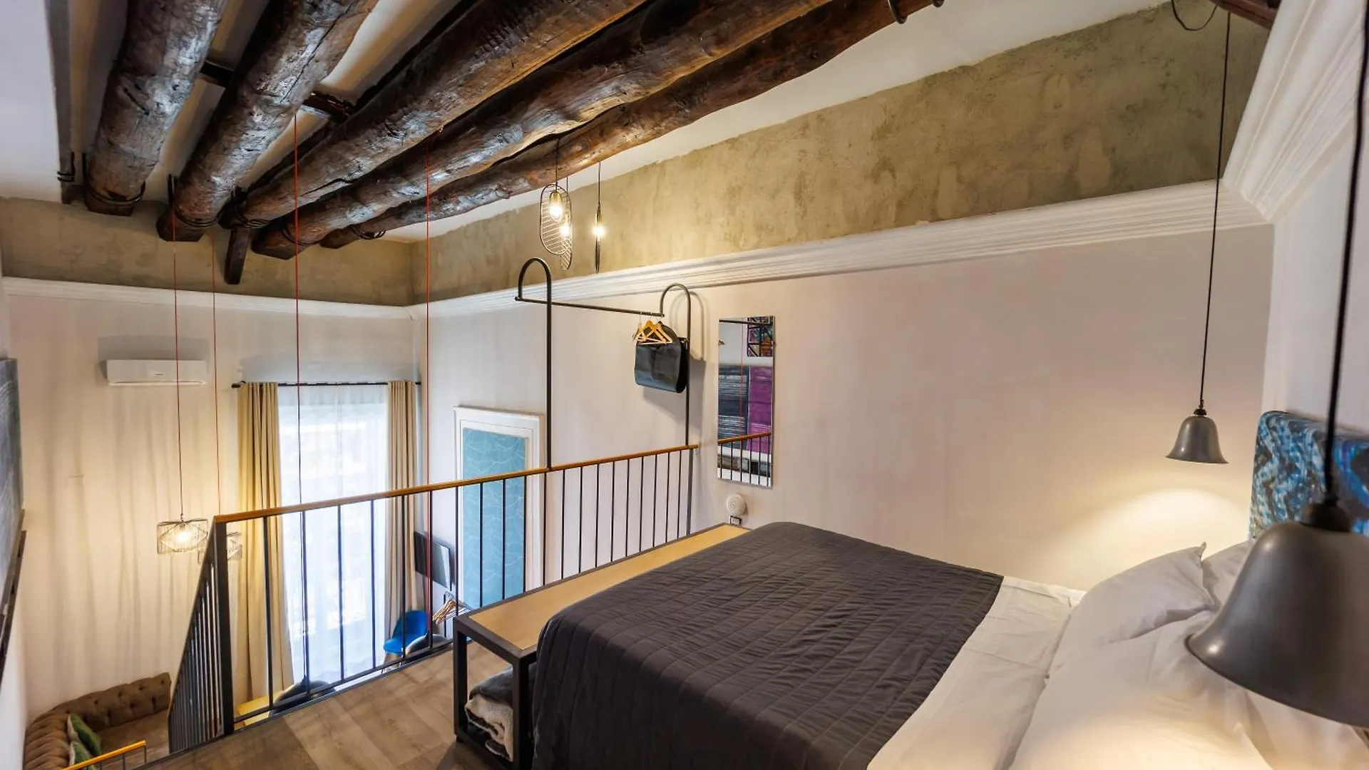 Bed and Breakfast The Dante House By House In Неаполь