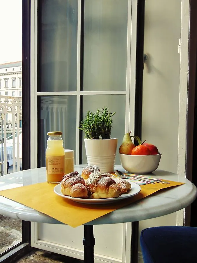 Bed and Breakfast The Dante House By House In Неаполь Отель типа 