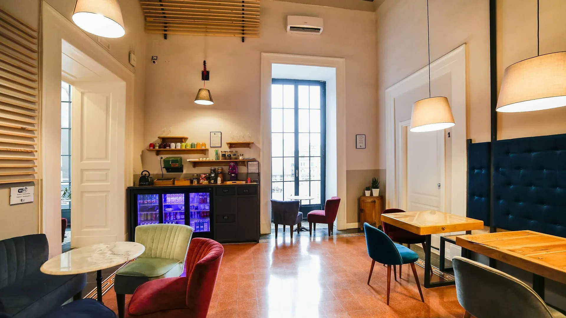 Bed and Breakfast The Dante House By House In Неаполь Отель типа 
