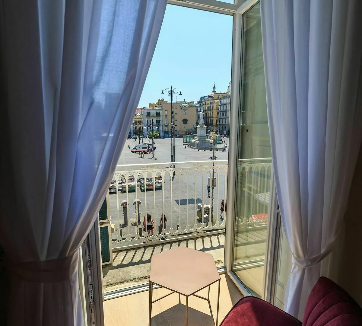 Bed and Breakfast The Dante House By House In Неаполь Отель типа 