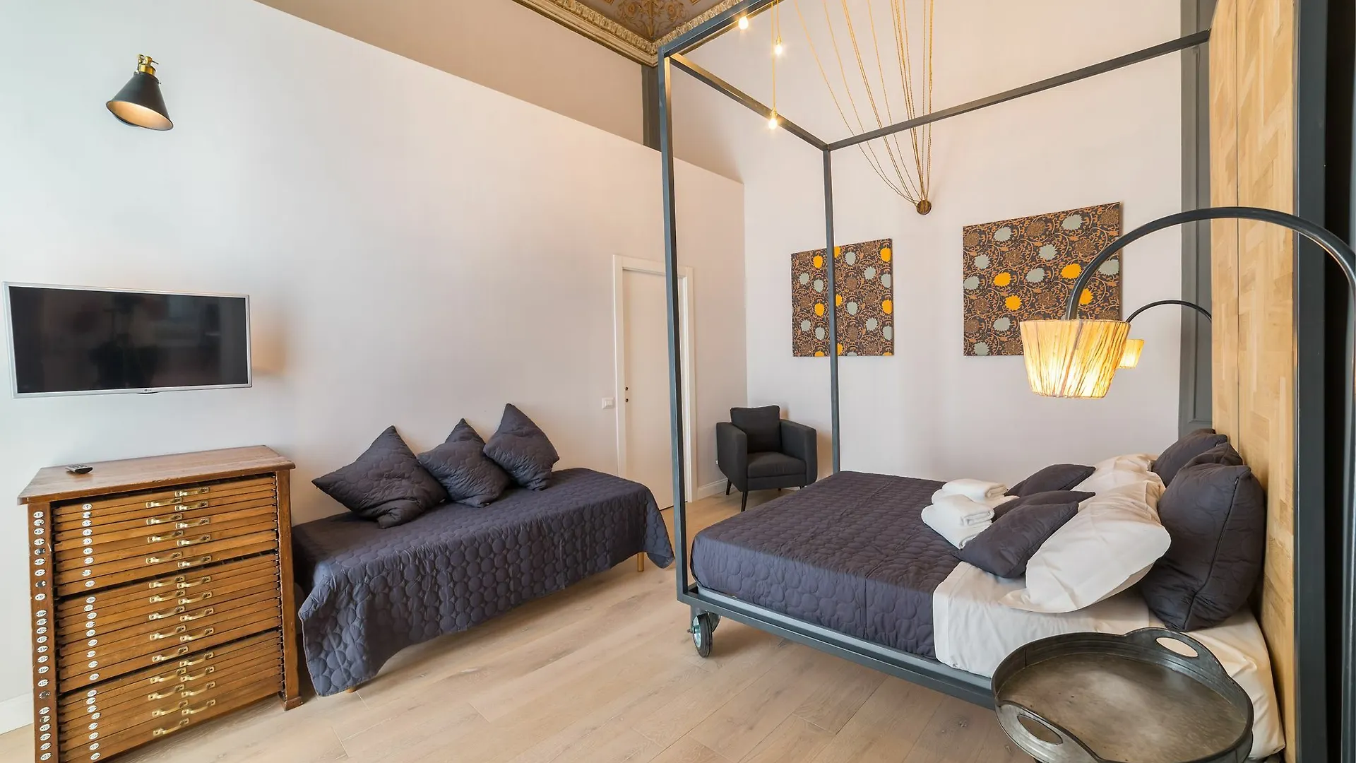 Bed and Breakfast The Dante House By House In Неаполь