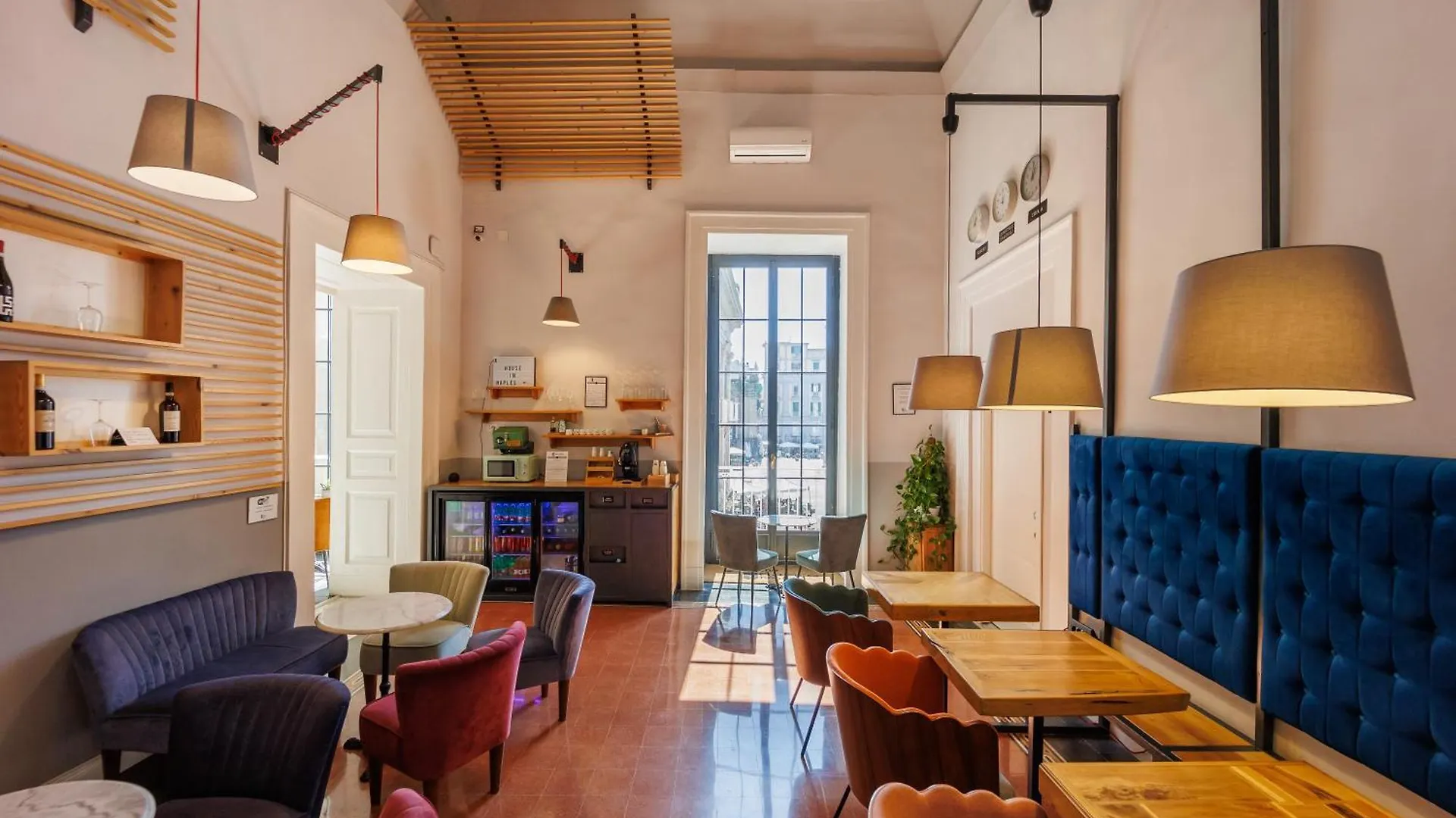 The Dante House By House In Naples Bed & Breakfast