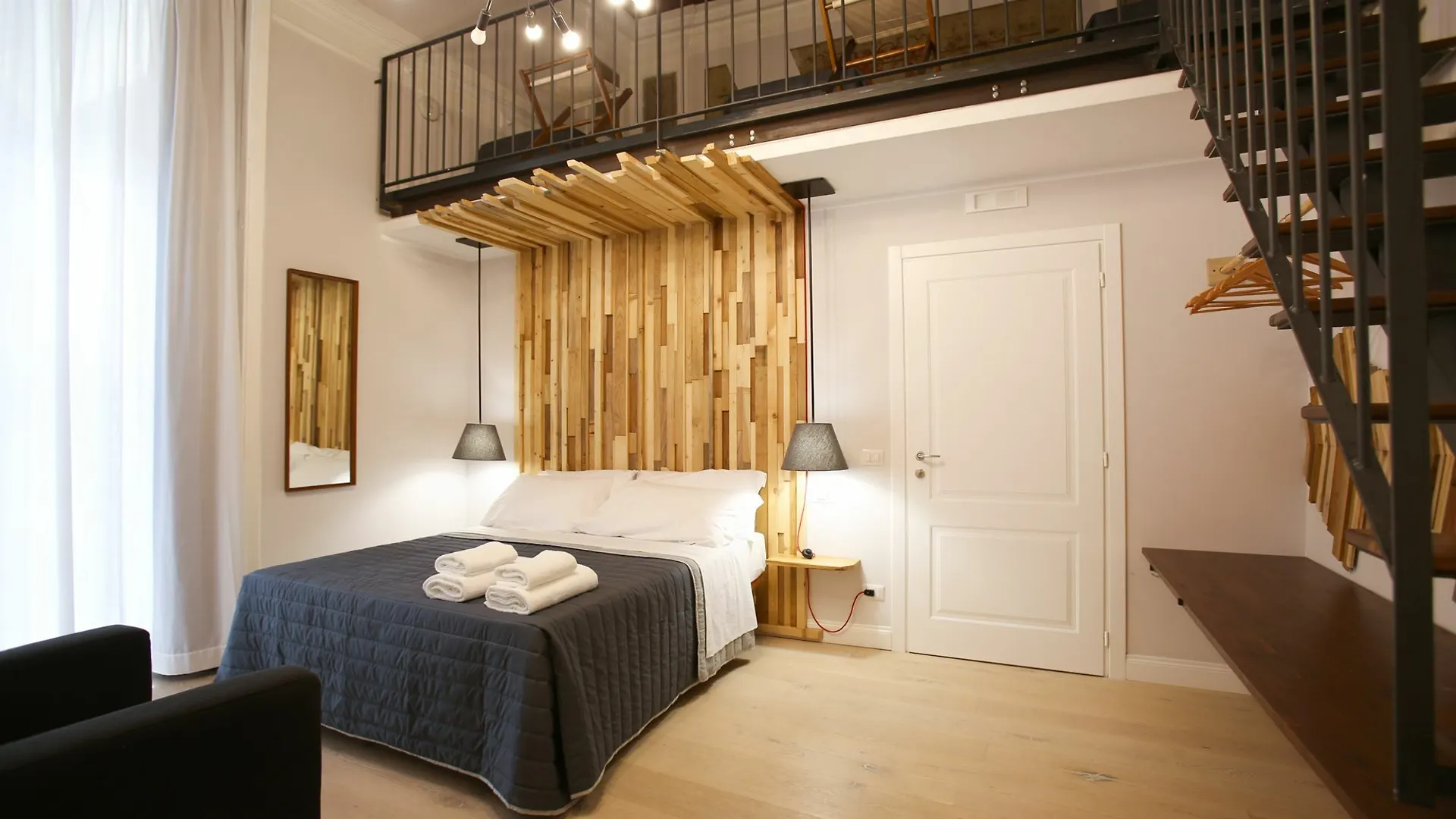 The Dante House By House In Naples Bed & Breakfast