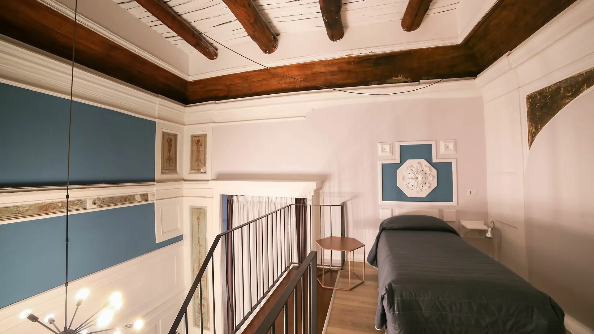 Bed & Breakfast Bed and Breakfast The Dante House By House In Neapol